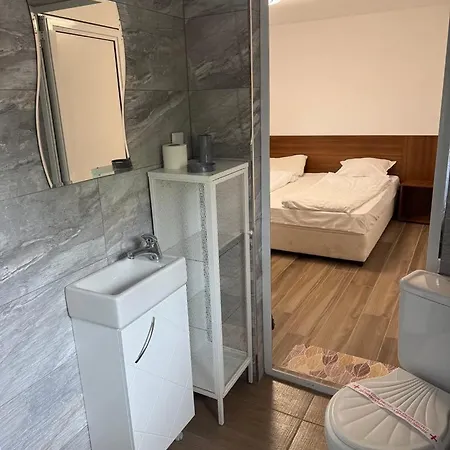 за гости - девня Guest house *