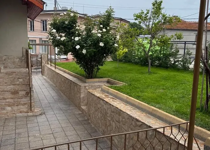 за гости - девня Gæstehus